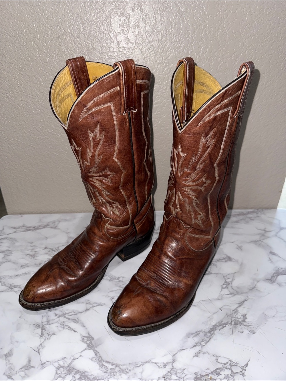 Tony Lama Cowboy Boots Style 6619 size 7D